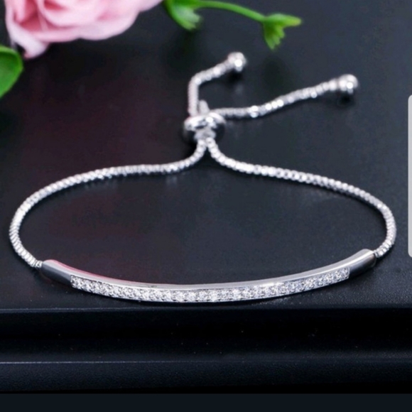 Pretty 18k GOLD plated Bracelet with CZ's in SILVER - Picture 2 of 11